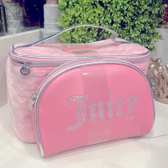 🩷🍒Juicy couture velour bling cosmetic case set - Picture 1 of 8